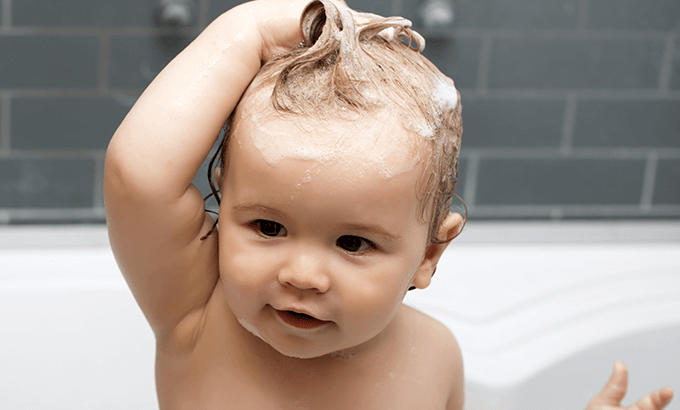 bebek sac cekiyor 1 - کودک موهای خود را می کشد چه باید بکنم؟