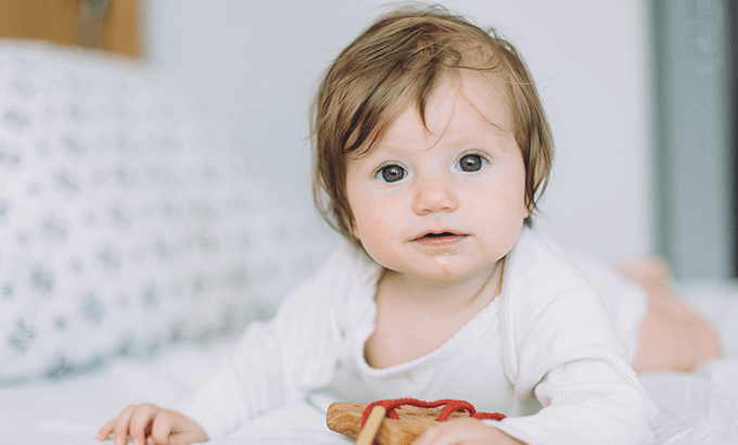 bebeklerin gelisimi 2 - رشد فیزیکی کودک 9-12 ماهه شما